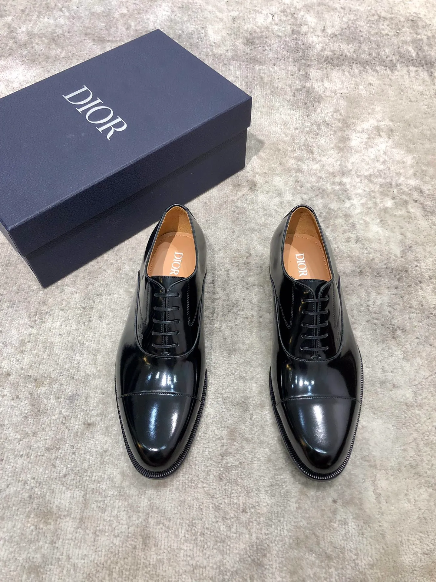 Men's shoes 💰960 Dior's new counters are on sale at the same time, with imported cowhide uppers, water-dyed cowhide lining, genuine leather outsole, impeccable details, standard size 38-44,